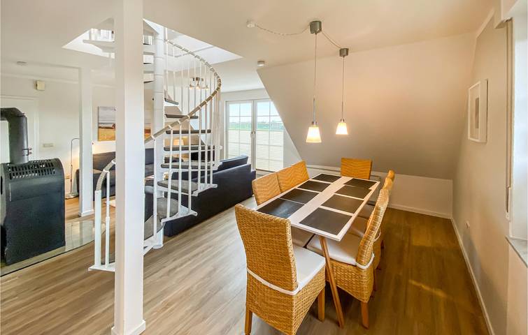 Ganze Ferienwohnung, Gemütliche Strandwohnung mit Parkplatz und Terrasse in Gollwitz, Nordwestmecklenburg (Wismar und Umgebung)