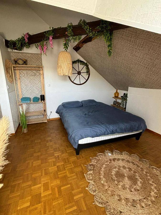Appartement entier, Four-Bedroom Apartment in Louviers, Région de Les Andelys
