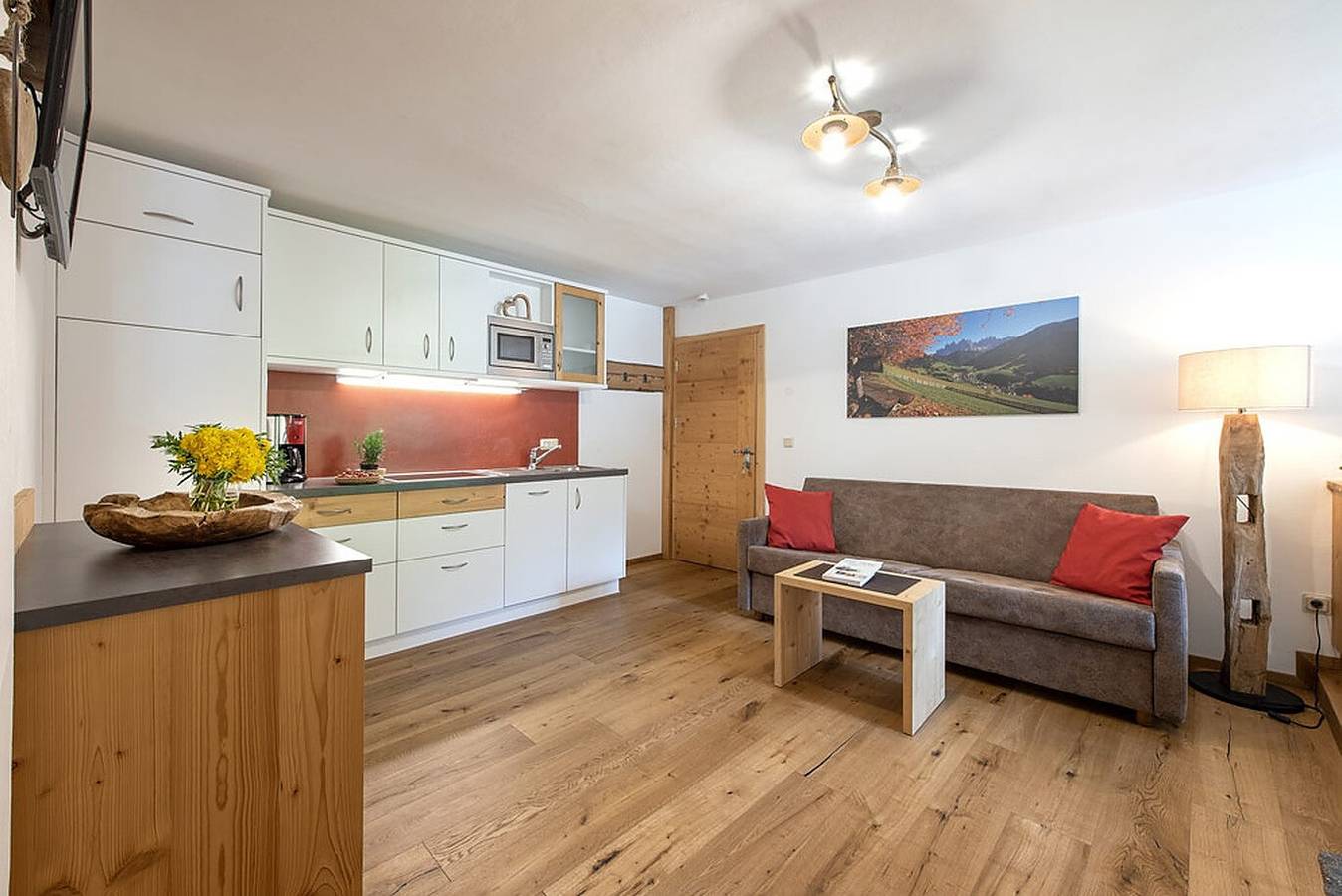 Ganze Wohnung, Ferienwohnung "Oberglarzhof Zirbel" mit Bergblick, Garten & Wlan in Pardell, Villnöß