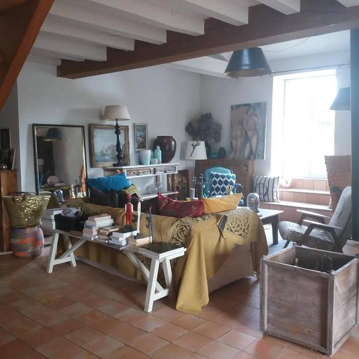 Location de vacances pour 6 personnes, avec vue ainsi que piscine et jardin, animaux acceptés à Razac-sur-l'Isle - 3