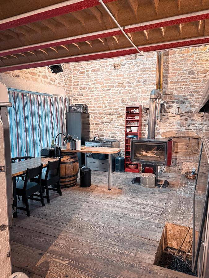Location de vacances pour 4 personnes, avec jacuzzi et jardin, animaux acceptés à Saint-Émiland - 2