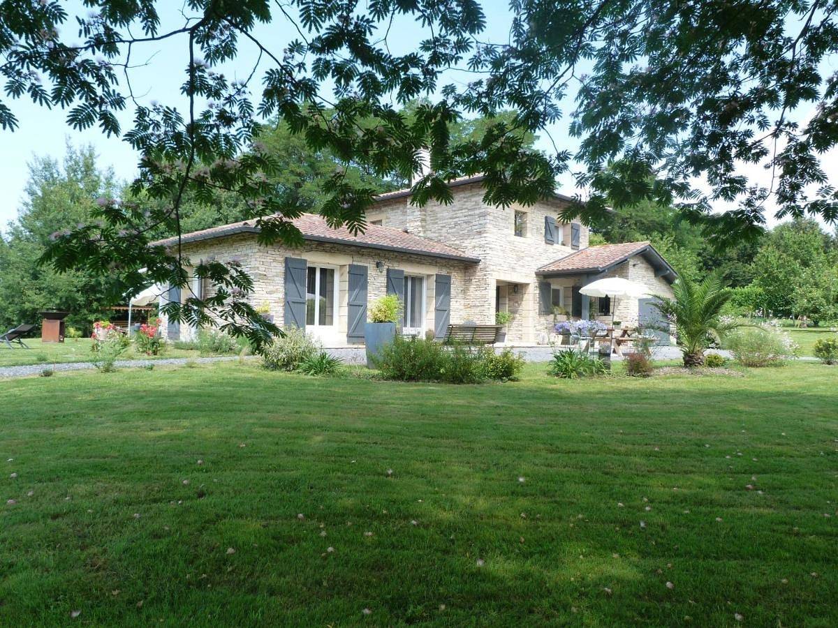 Bungalow with Garden View in Urrugne, Région de Bayonne