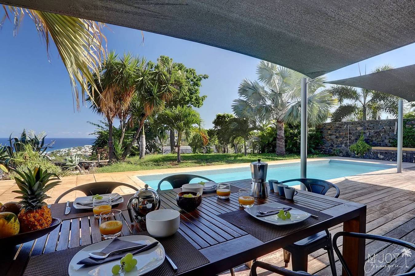 Apartamento vacacional entero, Kaznav in the St-Gilloise savannah with sea view in Saint-Gilles les Bains, Saint-Paul