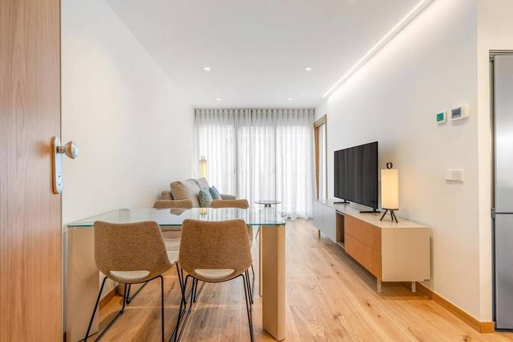 Apartamento para 3 personas, con terraza además de piscina y vistas en Chamberí (Madrid)