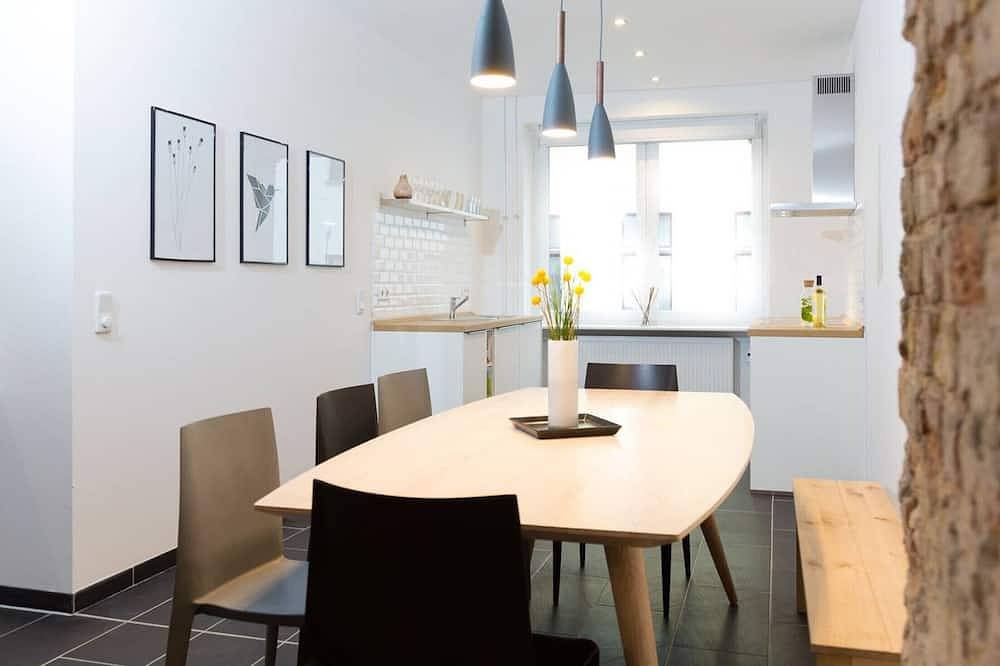 Ganze Wohnung, 110 Qm & 4 Zimmer - Design Apartment by Bensimon (2) in Moabit Berlin, Berlin