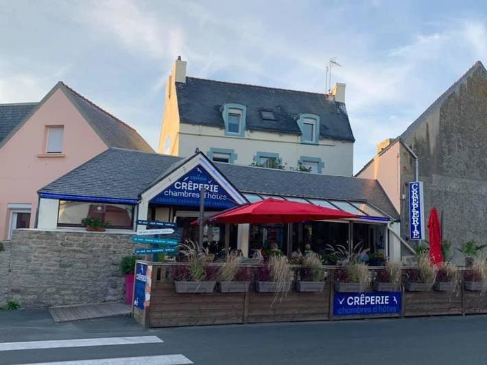 Maison d’hôte pour 3 personnes, avec terrasse et vue dans Saint-Guénolé
