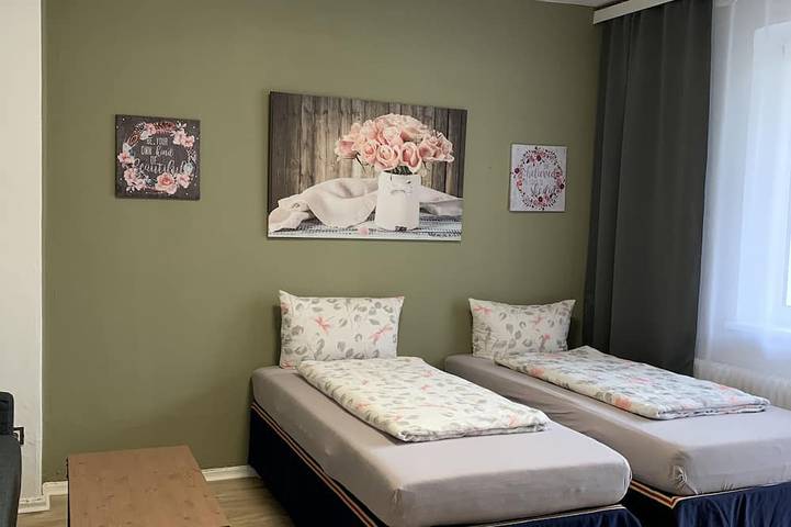 Ferienwohnung für 8 Personen, mit Garten und Balkon in Neukölln Berlin - 4