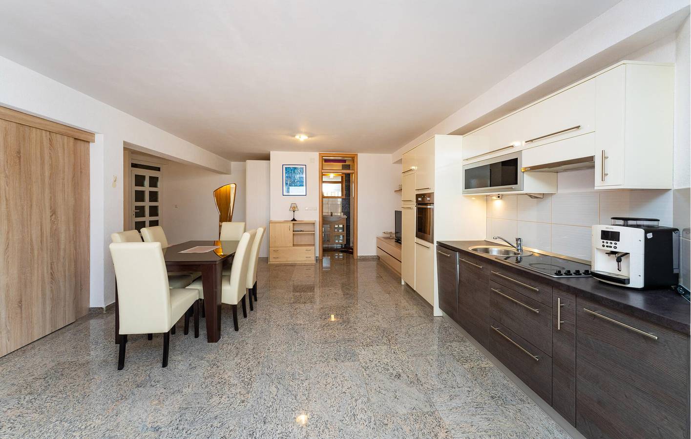 Ganze Ferienwohnung, Ferienwohnung für 3 Personen mit Pool in Sibenik, Šibenik-Knin