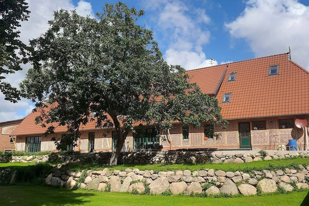 1+2) Fewo 5-Raum (110m², 6 Pers., 3 Schlafräume), tierfrei - Landhaus Xl mit in Carinerland, Neubukow-Salzhaff