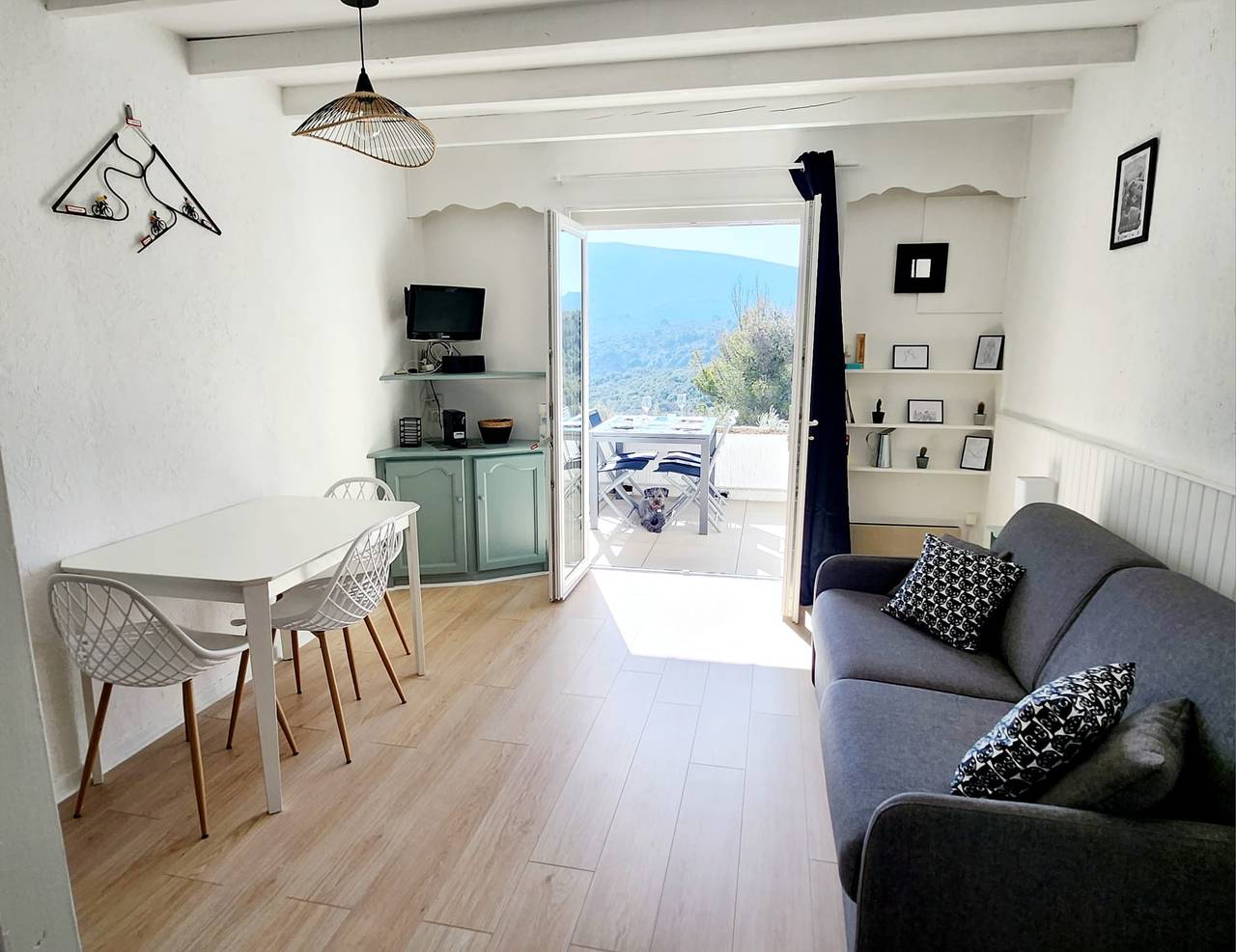 Studio entier, Studio pour 4 personnes avec balcon in Pierevon, Mollans-sur-Ouvèze