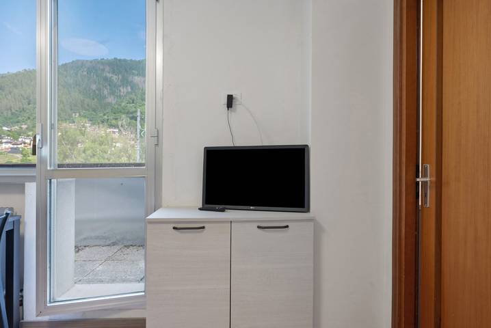 Appartamento intero, Appartamento 'Marilleva 900 Kristall' con vista sulle montagne, terrazza condivisa e Wi-Fi in Marilleva, Mezzana