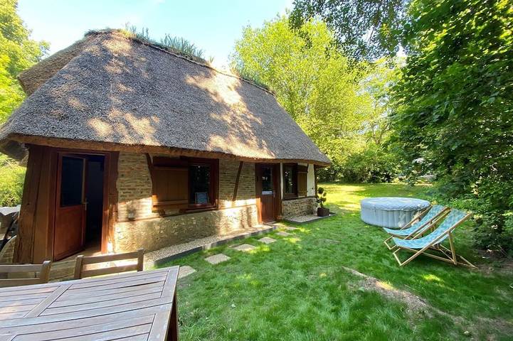 Gîte pour 6 personnes, avec jacuzzi à Sainte-Opportune-la-Mare