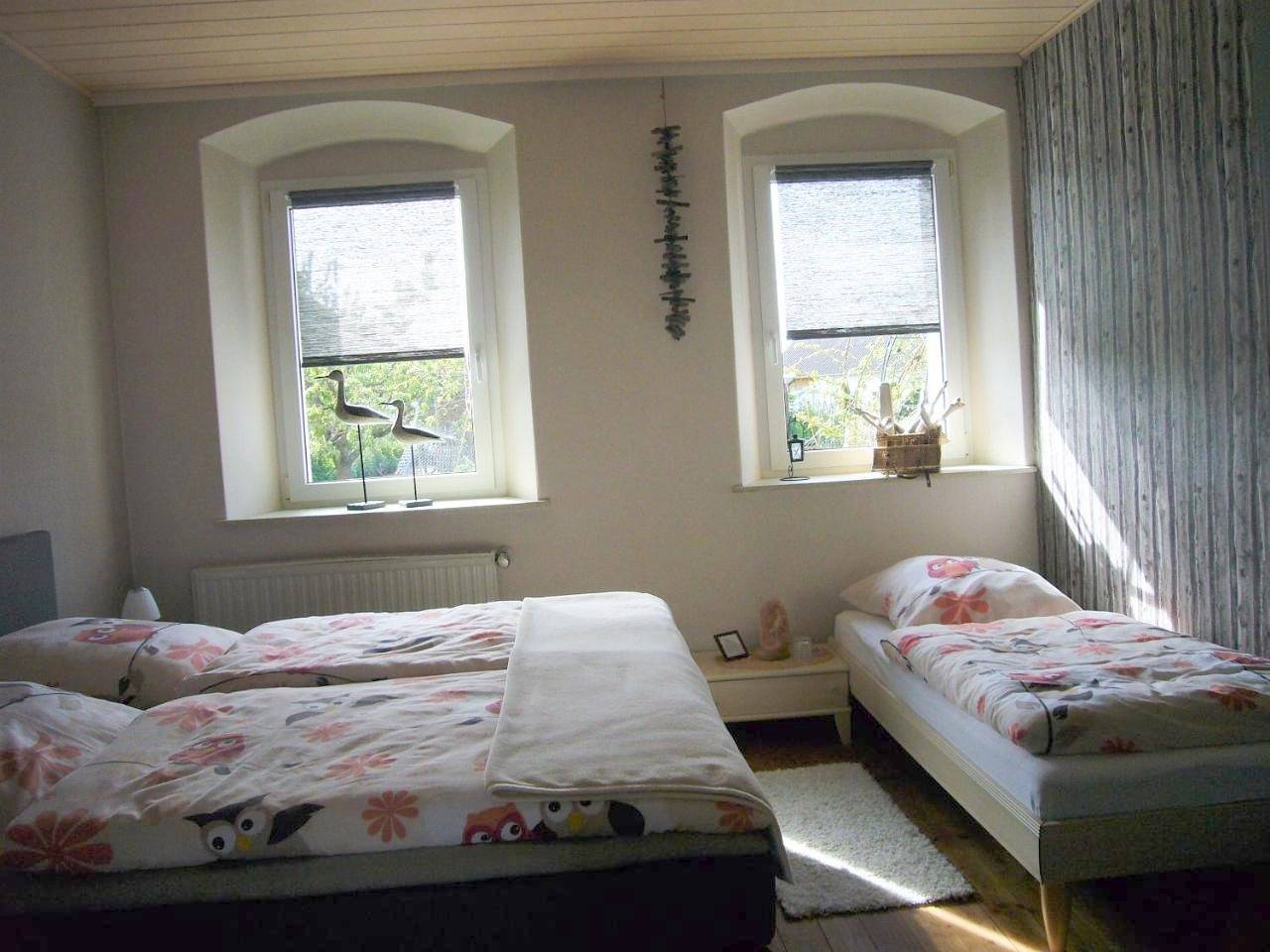 Ganze Wohnung, Ferienwohnung im alten Schulhaus - keine Monteure in Plech, Frankenalb