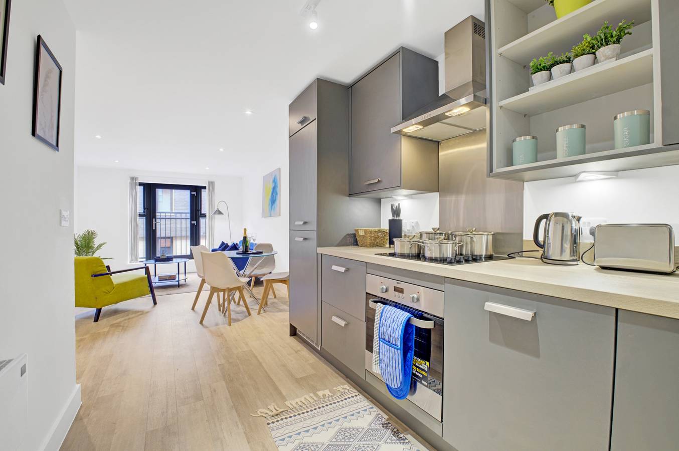 Ganze Ferienwohnung, 1 Bed Flat - Sleeps 3 - Parking in Birmingham, Birmingham und Umgebung