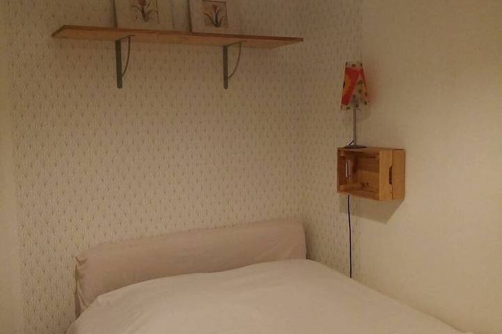 Location de vacances pour 2 personnes, avec terrasse ainsi que jardin et piscine, animaux acceptés à Sérignan-du-Comtat - 2