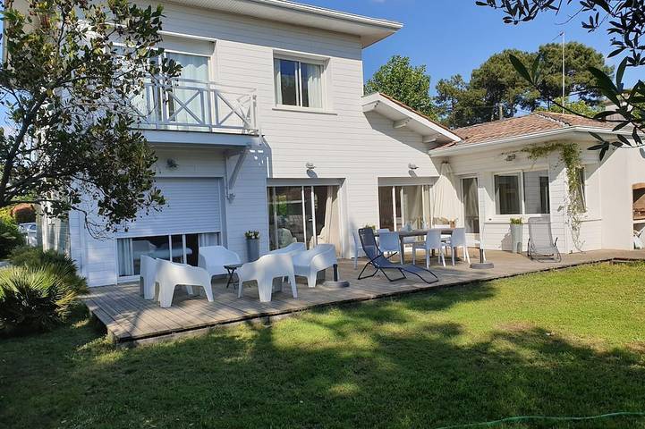 Villa pour 8 personnes, avec balcon et jardin à Andernos-les-Bains