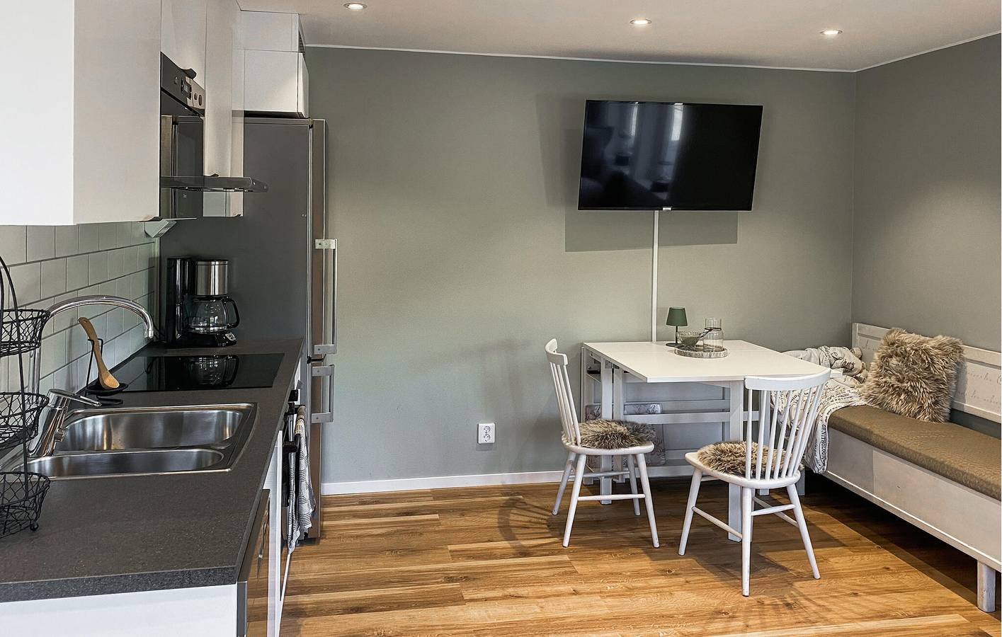 Ferienhaus für 4 Personen mit Terrasse in Motala, Vättern