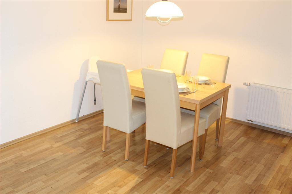 Geheel vakantieappartement, Fewo 2, Dusche, Wc, 2 Schlafräume in Butjadingen, Nordseeküste