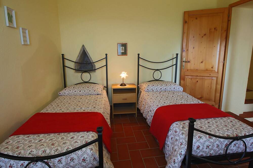 Holiday Home in Paciano near Lake Trasimeno in Paciano, Perugia Province
