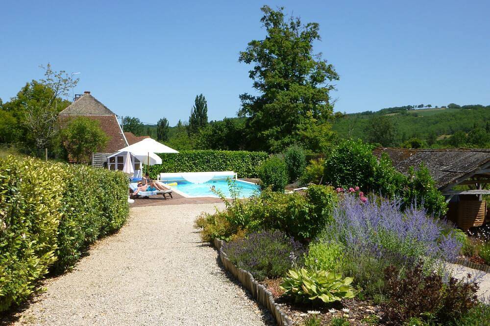 Beautiful, spacious & fully renovated house in the Dordogne in Saint-Cybranet, Périgord Noir