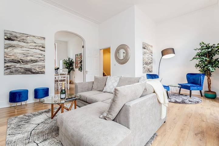 Ferienwohnung für 8 Personen, mit Balkon - 1