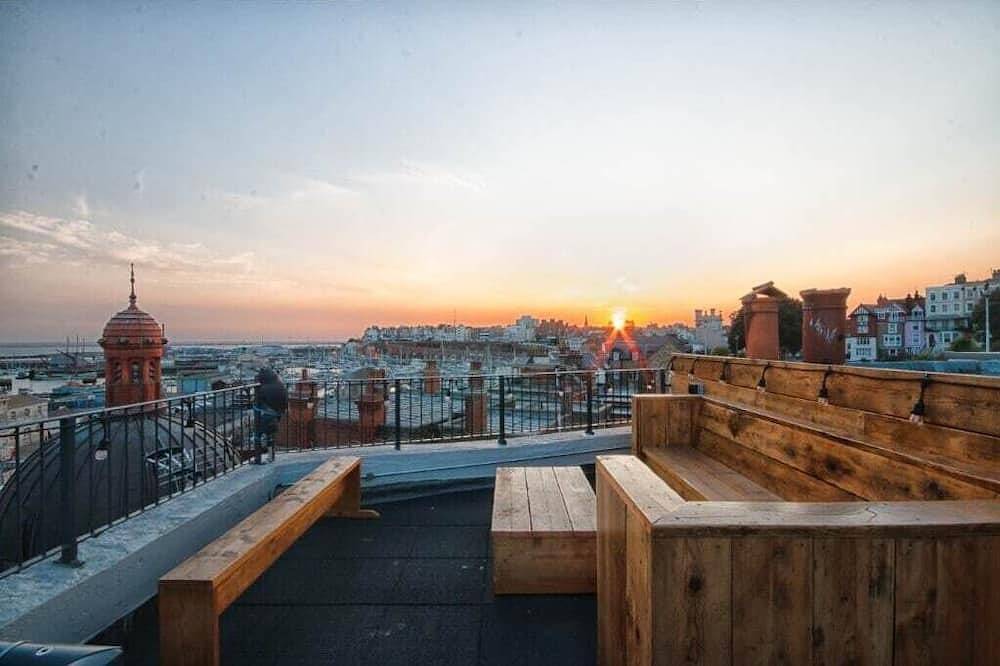 Rooftop Terrace & Sea Views by Adliv in Ramsgate, Kent