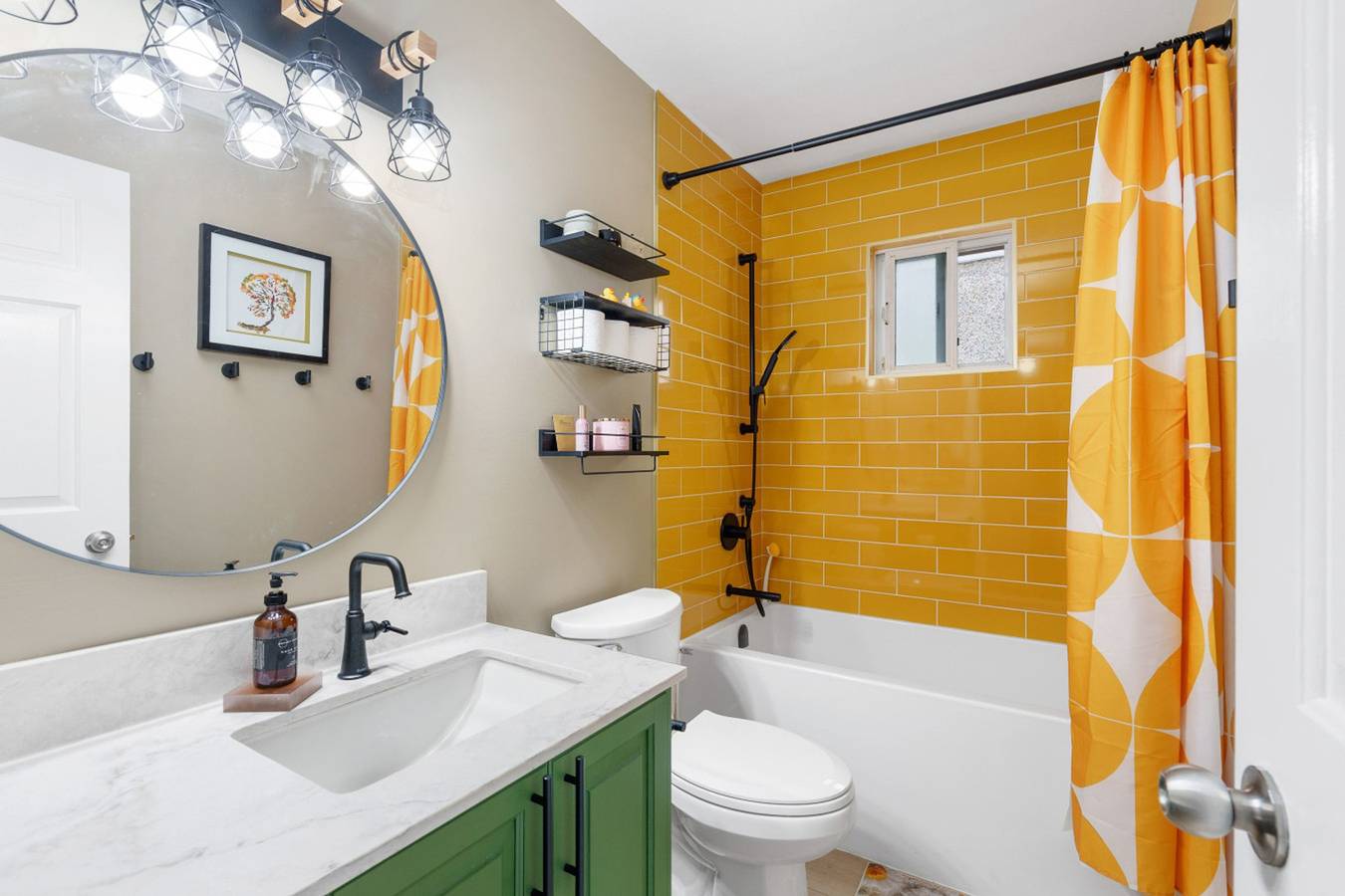 Appartamento intero, Bright & Comfy 1Br Suite | Vancouver’s Prime Area in Vancouver, Columbia Britannica