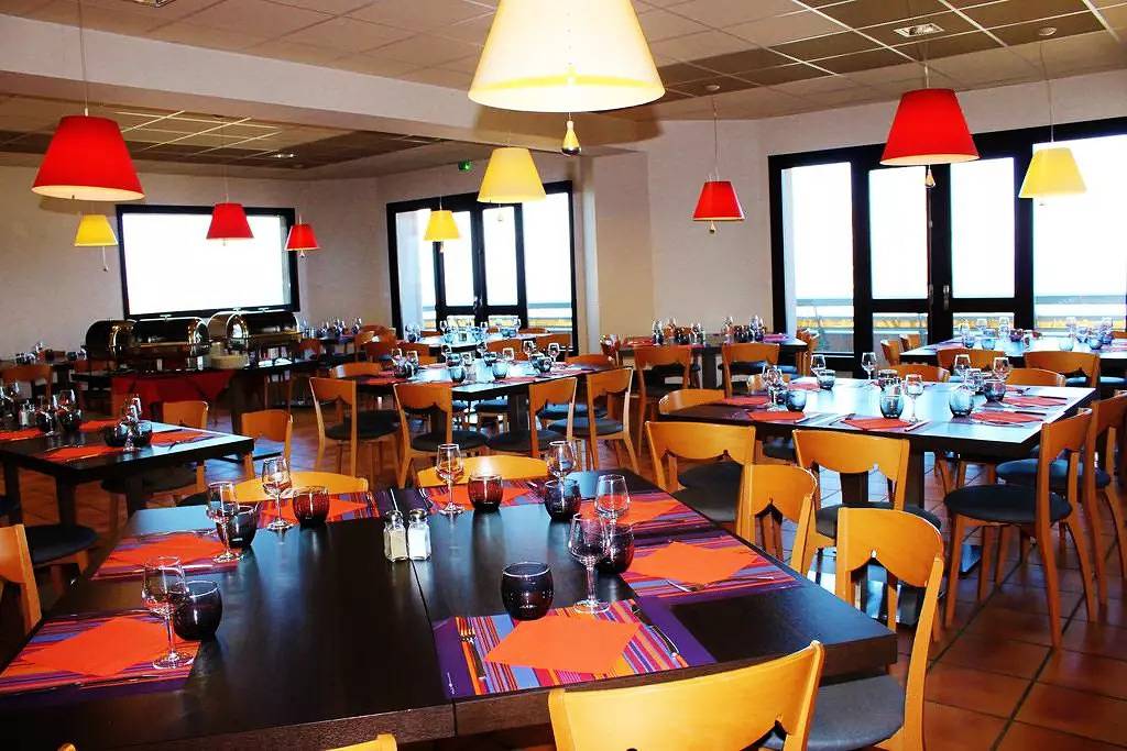 Estudio entero, Estudio 2 personas + 1 bebé in Évian-les-Bains, Thonon-les-Bains region