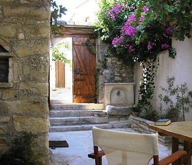 Ferienhaus in Douliana mit Großem Balkon in Douliana, Vamos