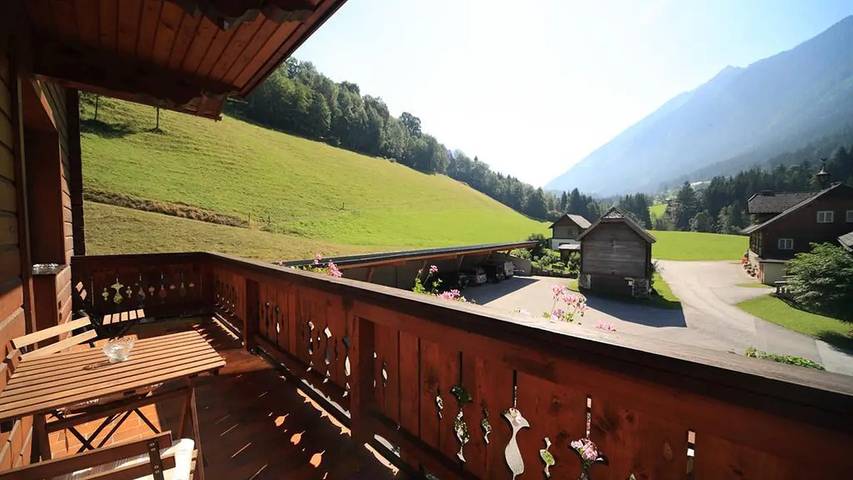 Ferienwohnung für 4 Personen, mit Balkon und Garten sowie Sauna in Schladming-Dachstein - 3