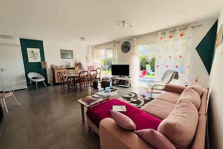 Location de vacances pour 2 personnes, avec jardin à Corme-Royal - 2