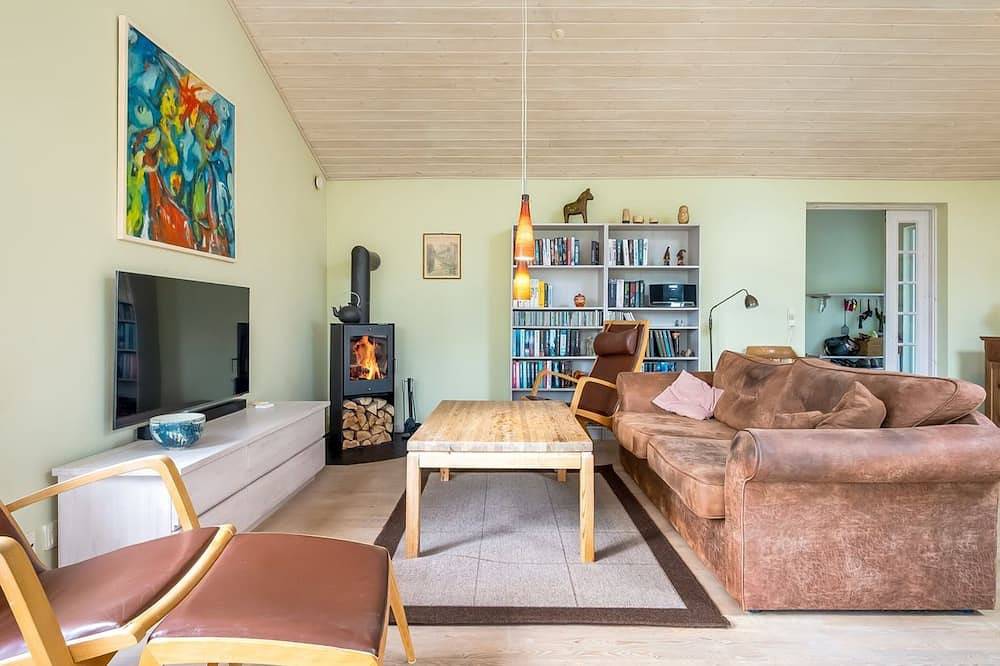 \"Amina\" - 500m from the sea in Egå, Djursland