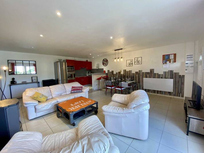 Gîte pour 4 personnes, avec jacuzzi ainsi que terrasse et sauna à Saint-Jean-de-Barrou - 3