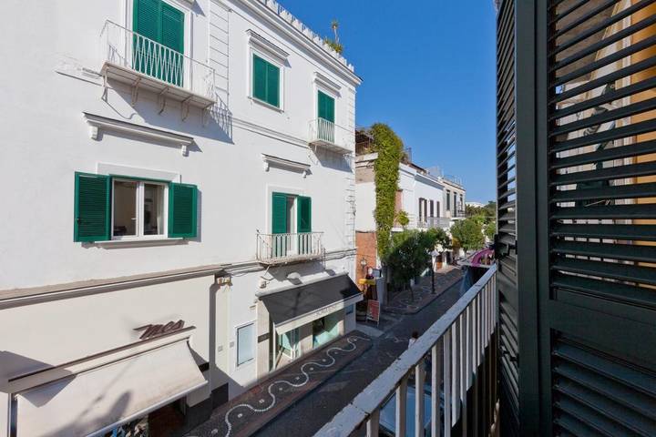 Gîte pour 4 personnes, avec vue et balcon, animaux acceptés dans Ischia Porto - 2