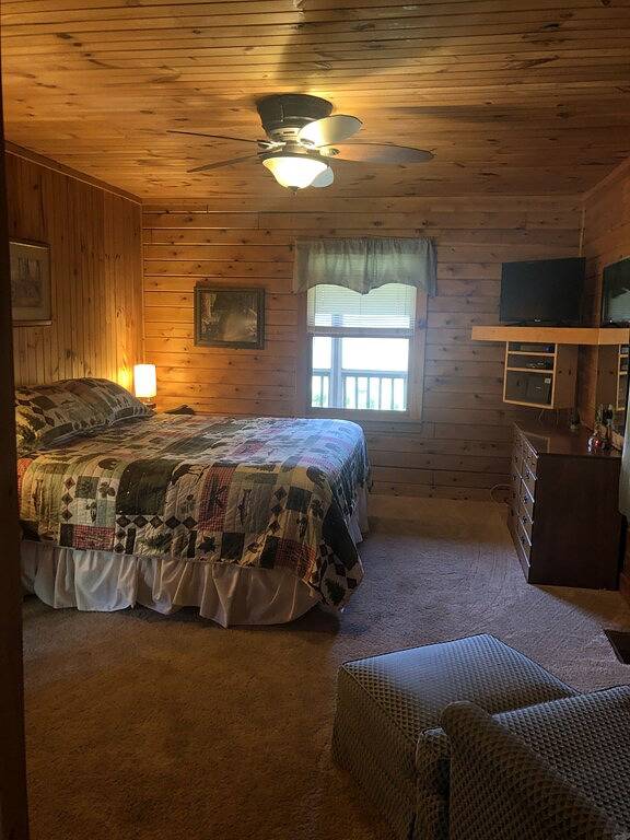 Blockhaus mit Land fühlen und super Aussicht in Blue Ridge Parkway, Maggie Valley