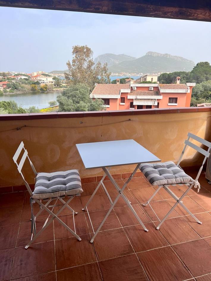 Casa vacanze 'Orizzonti 32' con vista mare e terrazza privata in Quinta Spiaggia, Golfo Aranci