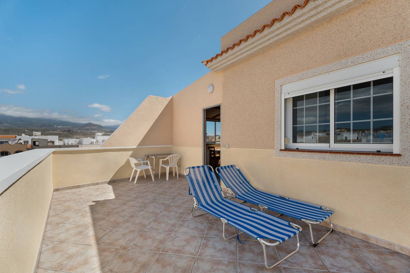 Ganze Wohnung, Urlaub 'Los Abrigos 2' mit privater Terrasse und Wi-Fi in Los Abrigos, Granadilla de Abona