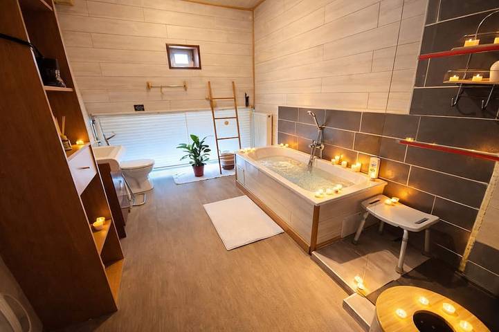 Chalet pour 14 personnes, avec Jacuzzi et Jardin