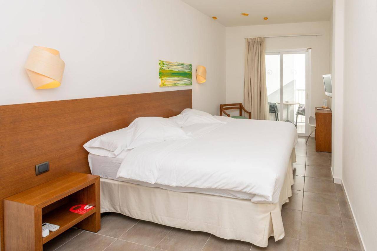 Es Mitjorn Hotel in Ocean Beach Ibiza, Sant Antoni de Portmany