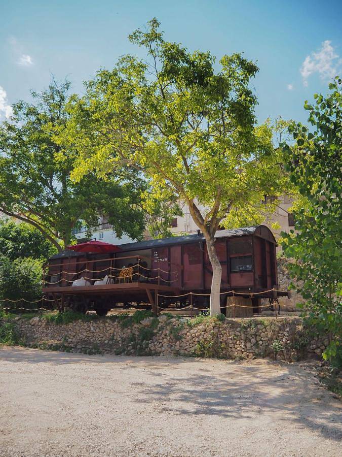 Albergue para 4 personas, con Jacuzzi y Terraza además de Jardín y Vistas en Algarra