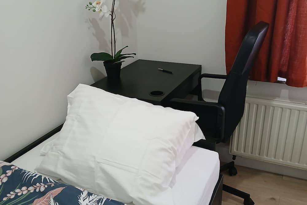 Cozy room. in Relegem, Asse 