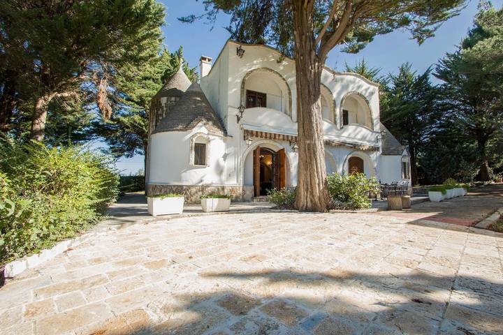Trullo für 7 Personen, mit Terrasse und Pool in Italien - 3