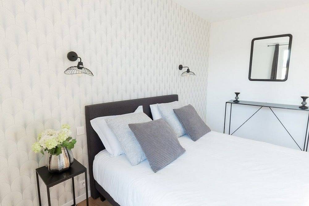 Appartement entier, Suite Gatsby - 6 personnesa seulement 2 min à pieds de l'avenue de Champagne ! in Épernay, Marne