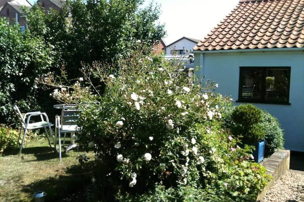 Honeyway Cottage Entire House. in Whittlesey Town, Cambridgeshire
