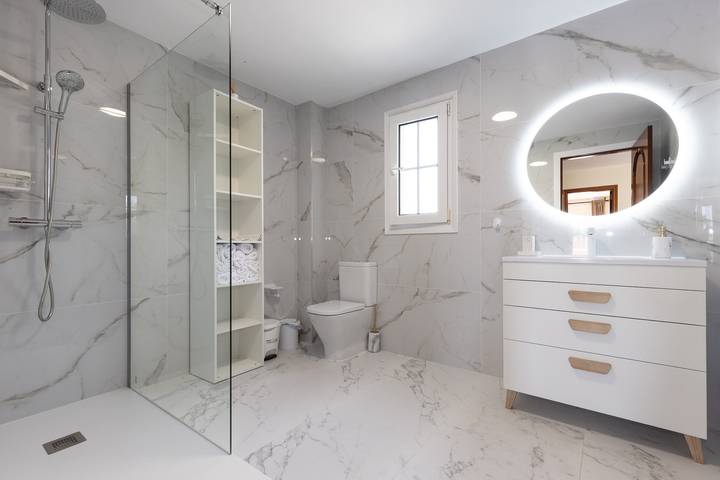 Casa rural para 22 personas, con terraza y jardín en Baix Camp - 4