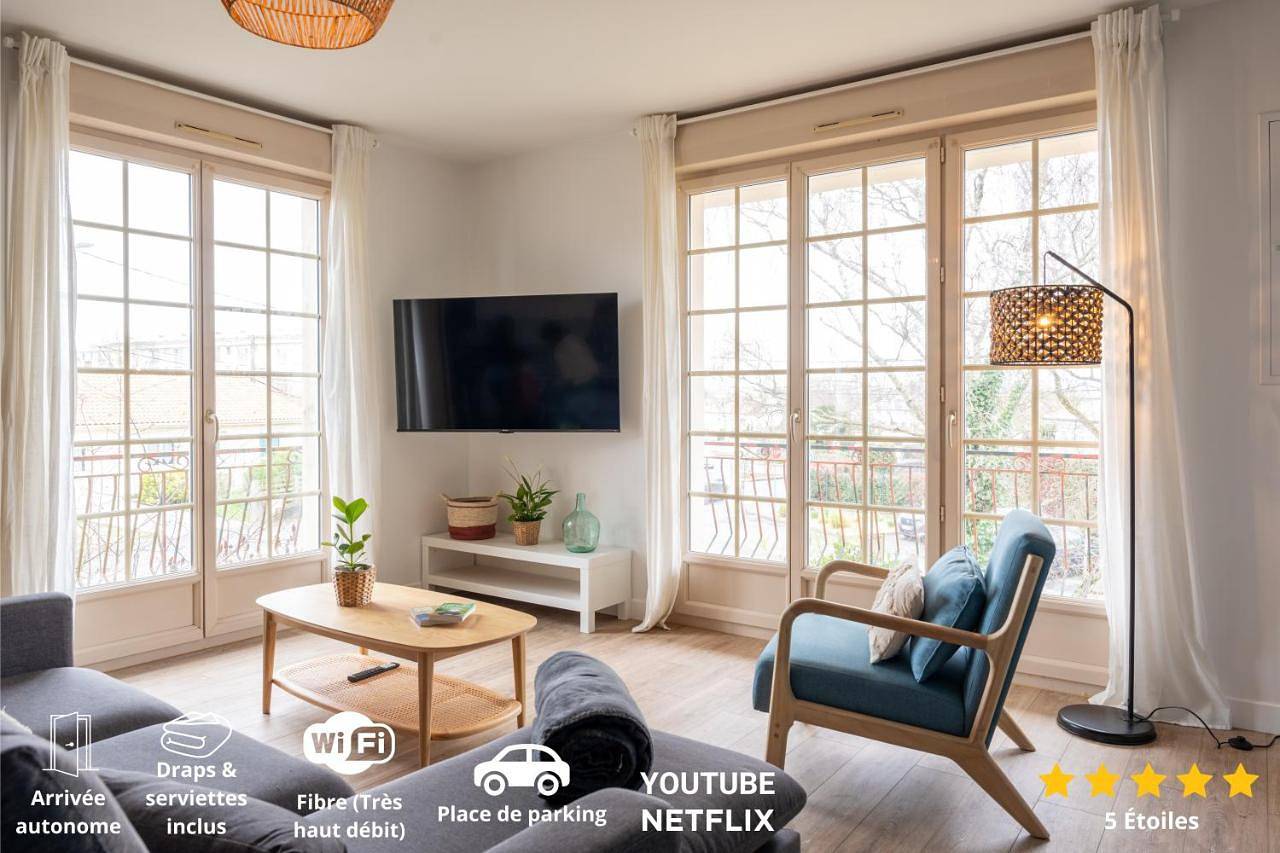 Appartement entier, Le Noyer - moderne - spacieux - parking in Montaigu, Vallée de la Loire