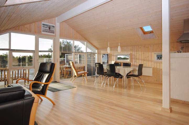 Ferienhaus für 6 Personen, mit Terrasse und Sauna in Klitmøller - 4