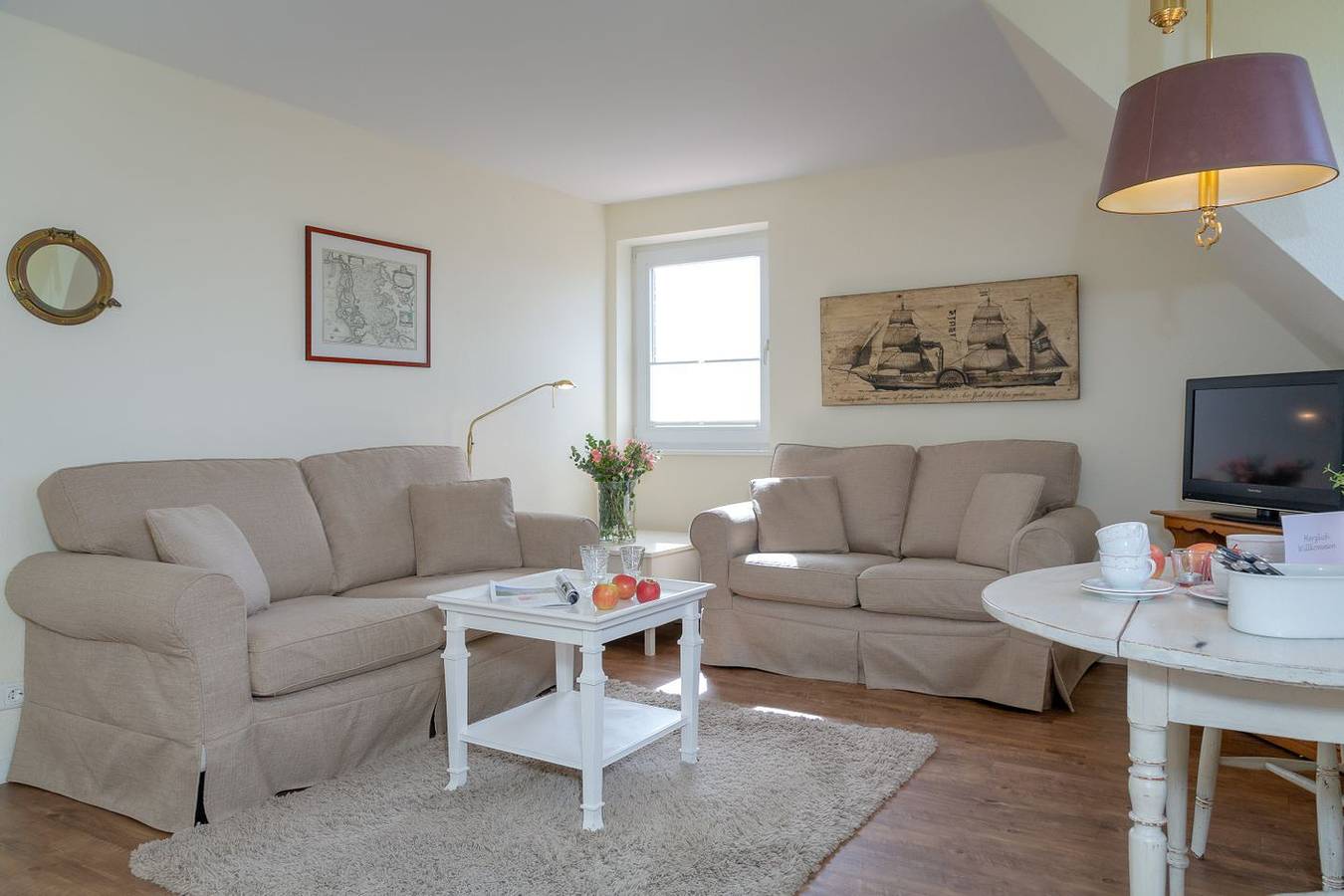 Ganze Wohnung, Urlaubstraum mit Weitblick: Ferienwohnung im Og mit Großem Balkon in Wenningstedt auf Sylt in Wenningstedt, Sylt