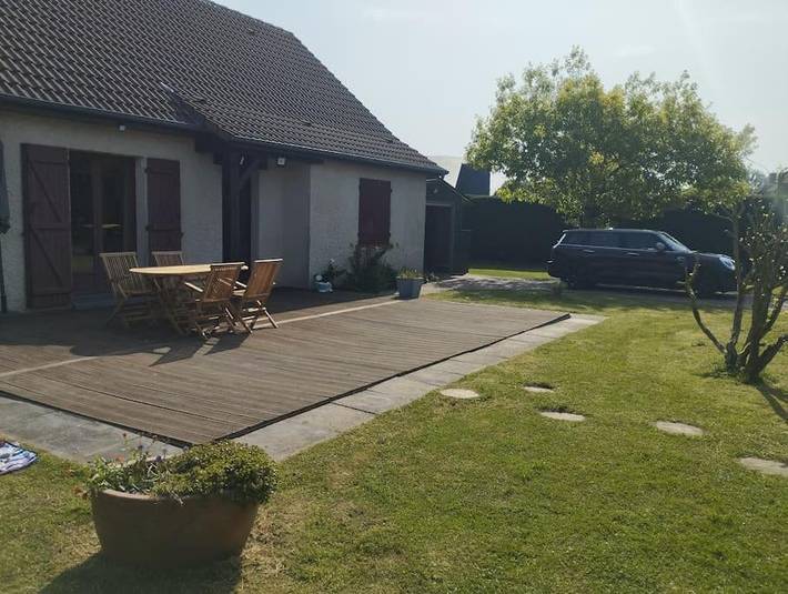 Location de vacances pour 6 personnes, avec jardin dans Intraville