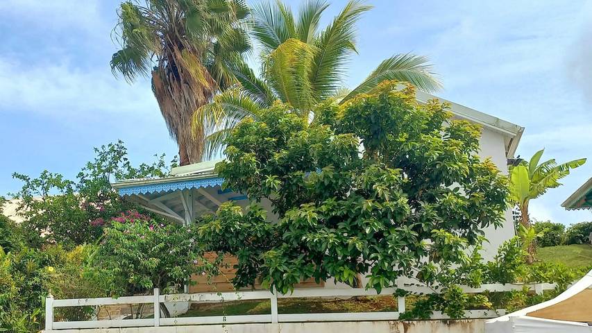 Location de vacances pour 4 personnes, avec piscine et terrasse à Capesterre-Belle-Eau - 4